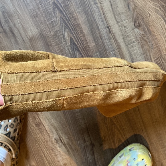 Very well cared for suede boots - Picture 9 of 9